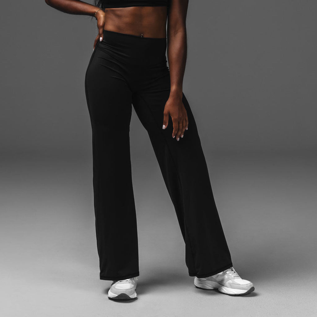 Studio Straight Leg Bottom